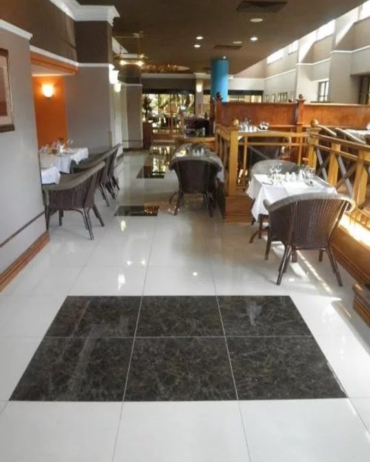 Cresta Hotel